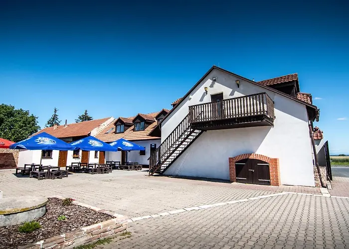 Zlate Slunce Gasthof Chocenice (Kolin)
