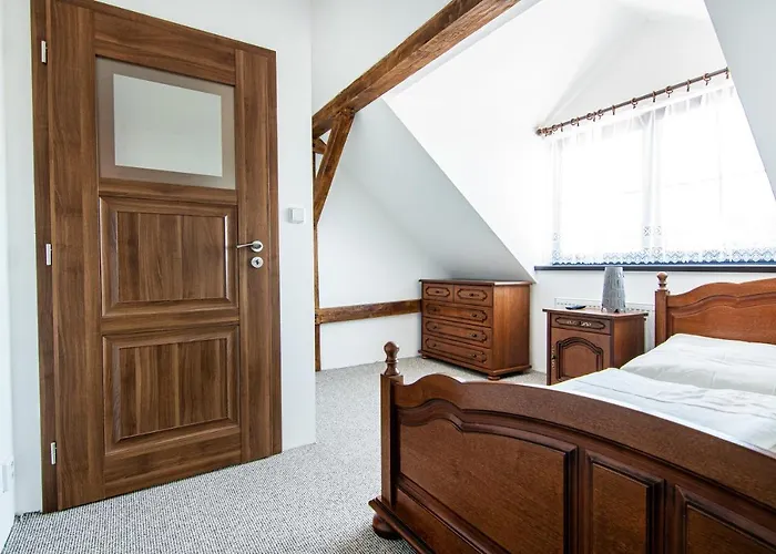 Zlate Slunce Gasthof Chocenice (Kolin)